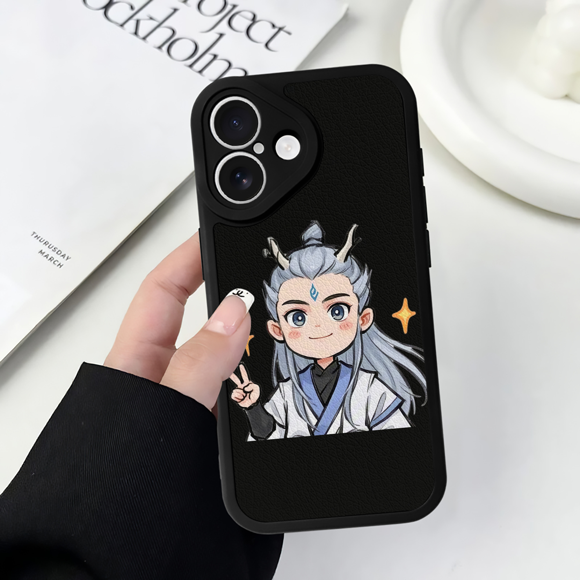 （画像用） Ne Zha 2 ナタ 魔童の大暴れ 【iPhone 16シリーズ対応】シリコンスマホケース（レザー調） 材質：シリコン